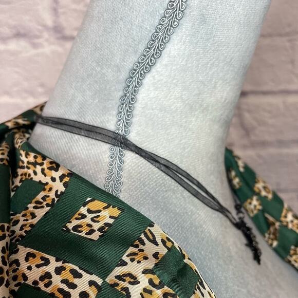 Handmade whimsygoth tarantula spider pendant necklace - Picture 2 of 5